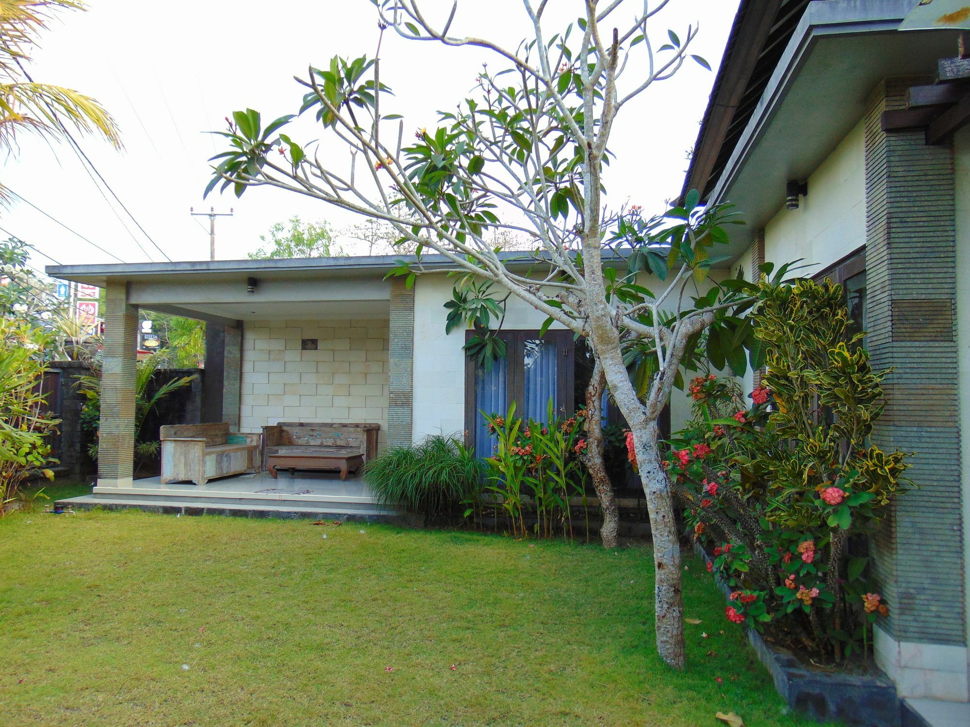 Baik Baik Homestay Pecatu Zewnętrze zdjęcie